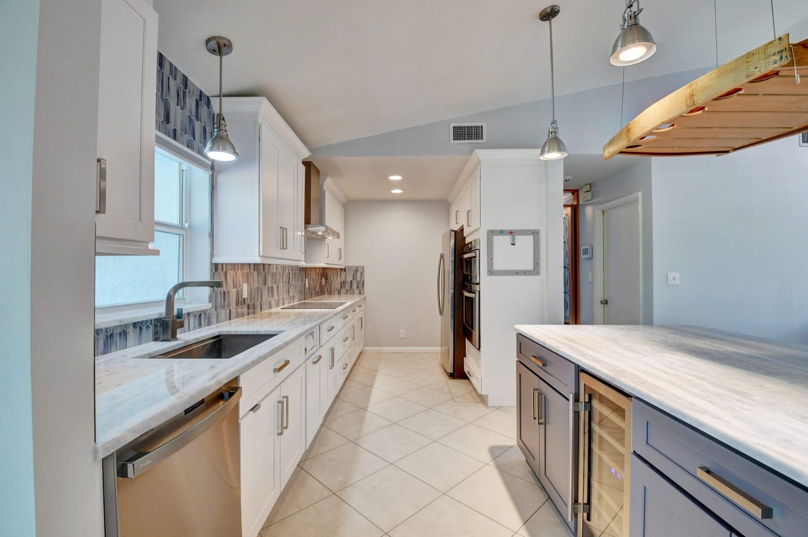 1275 NW 13th Avenue — photo 7