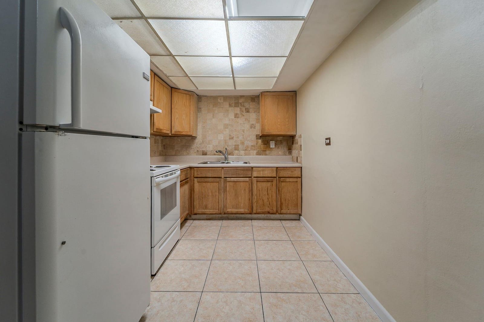 3341 NW 7th Street — photo 9