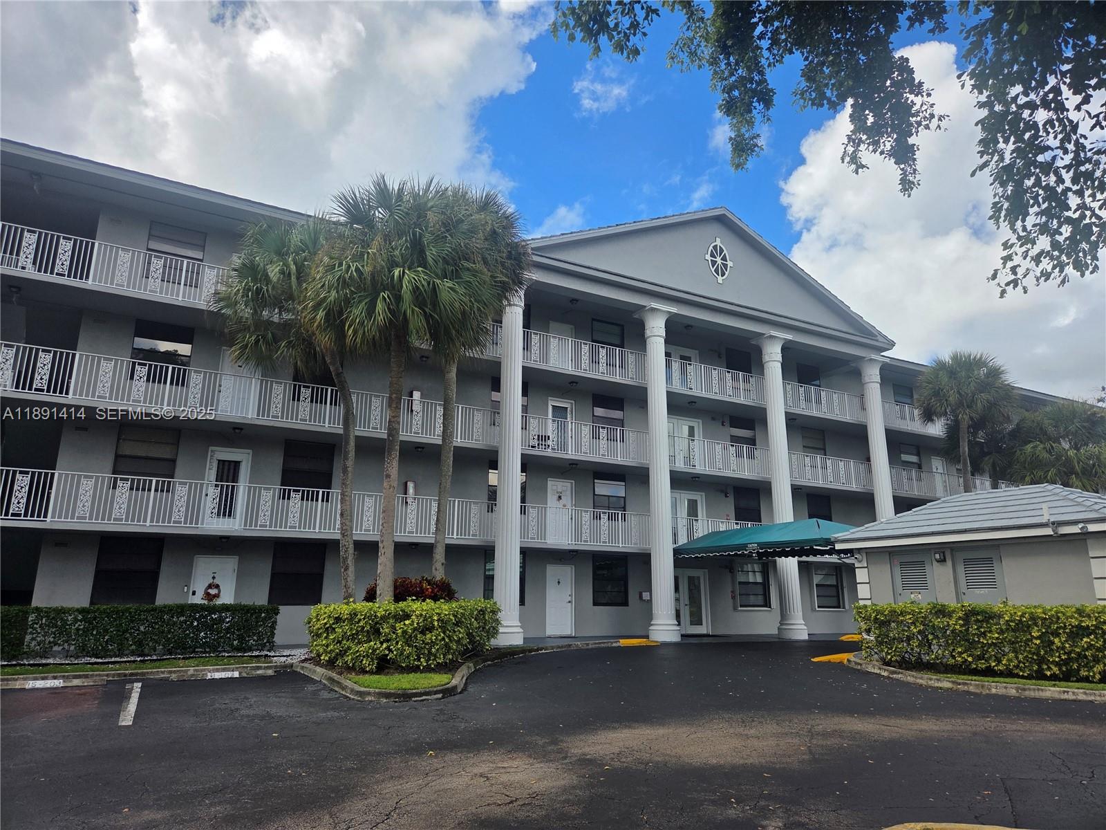 1530 Whitehall Drive 405, Davie, FL 33324, Davie