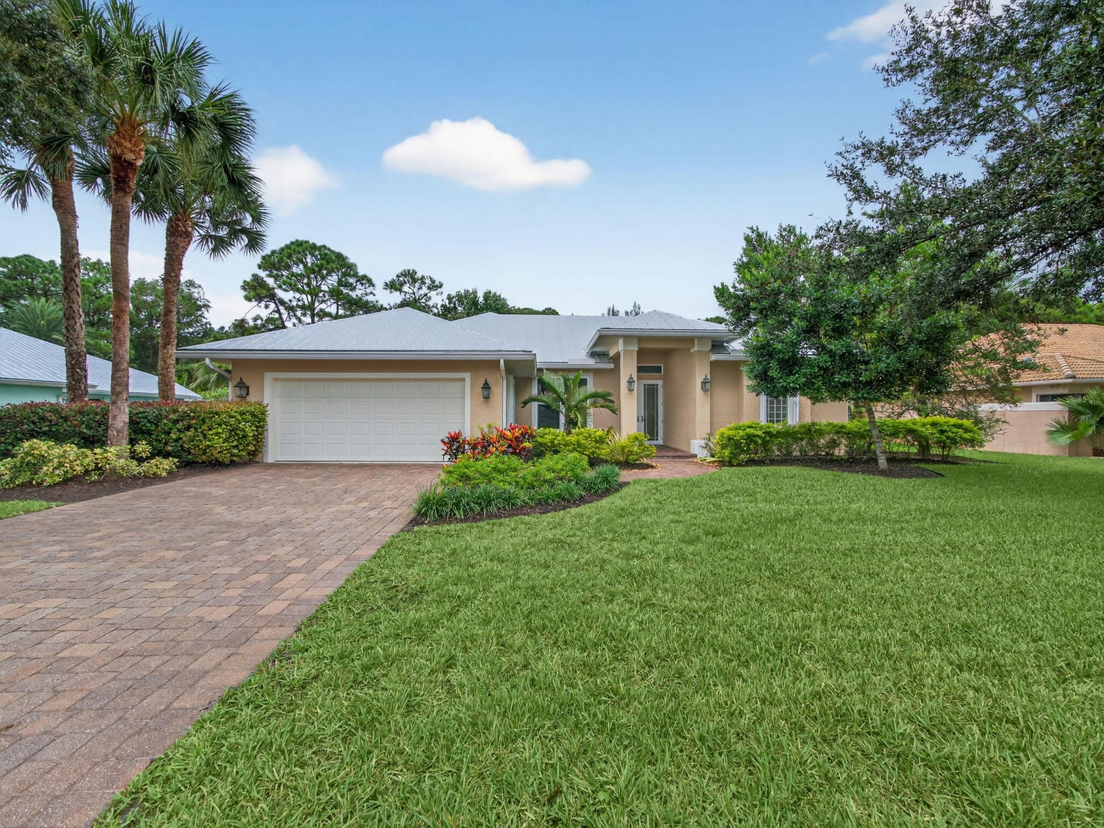 8836 SW Fishermans Wharf Drive, Stuart, FL 34997 photo 2