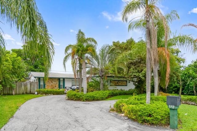 522 Jaeger Drive, Delray Beach, FL 33444