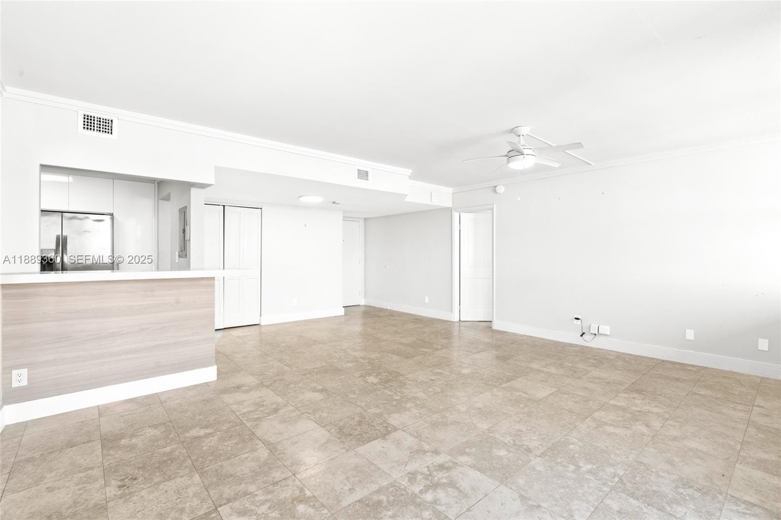 16565 NE 26th Avenue 6C, North Miami Beach, FL 33160 photo 2
