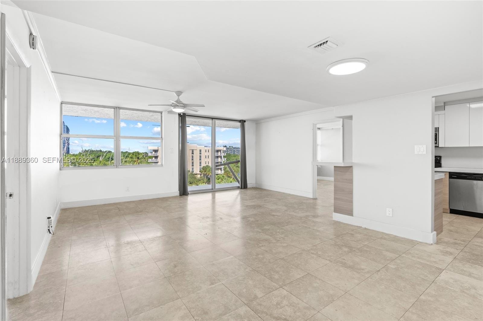 16565 NE 26th Avenue 6C, North Miami Beach, FL 33160 photo 3