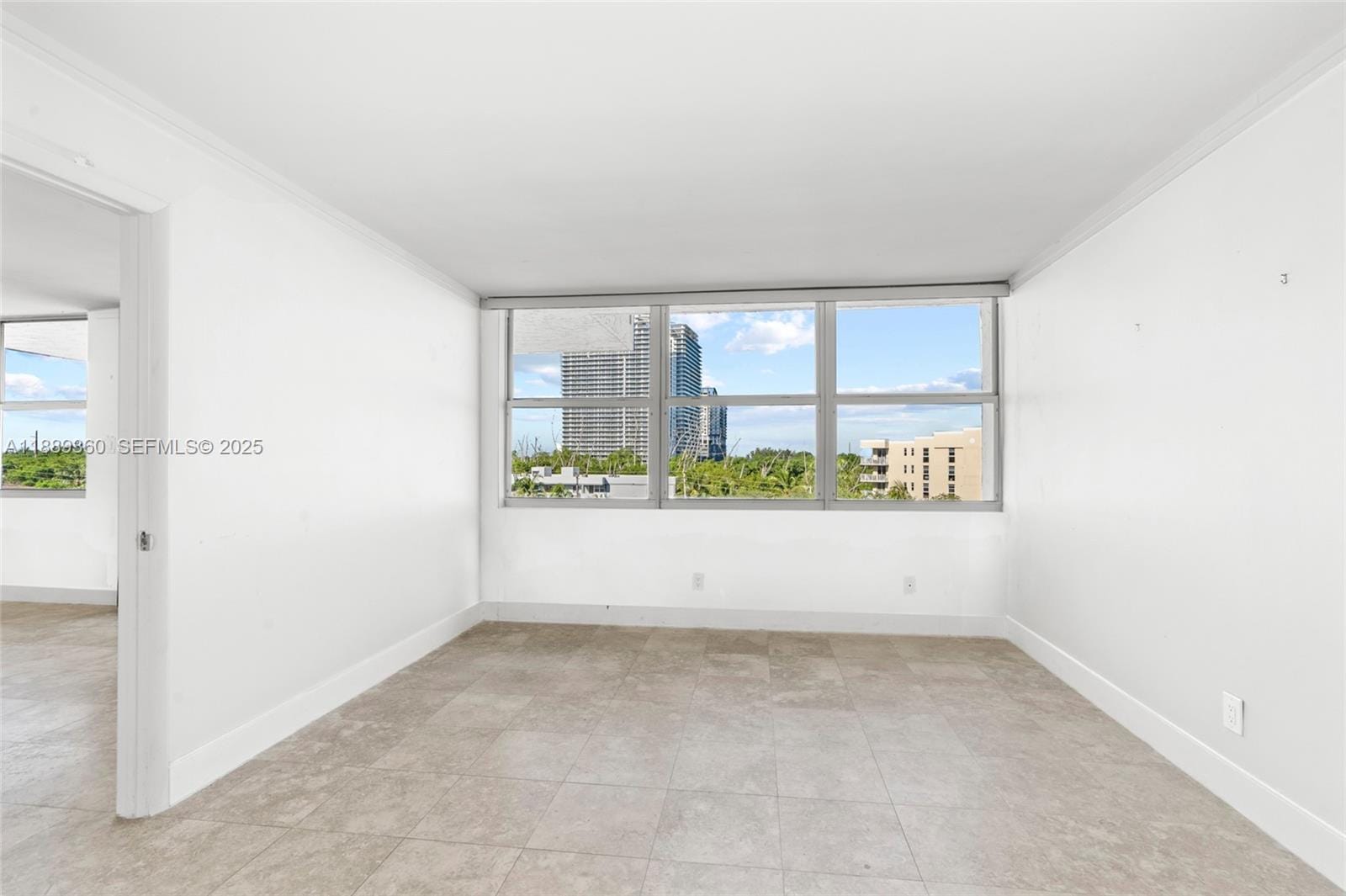 16565 NE 26th Avenue 6C, North Miami Beach, FL 33160 photo 5