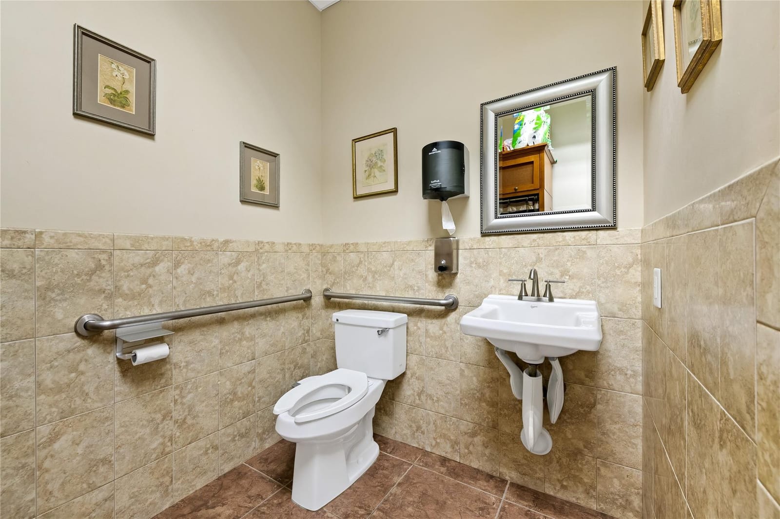 5497 Wiles Road 205 — photo 11