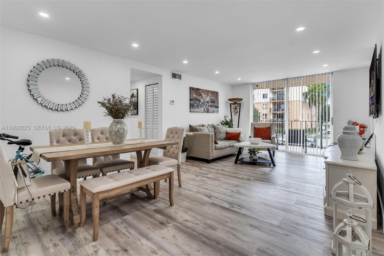 9310 Fontainebleau Boulevard 201 — photo 2