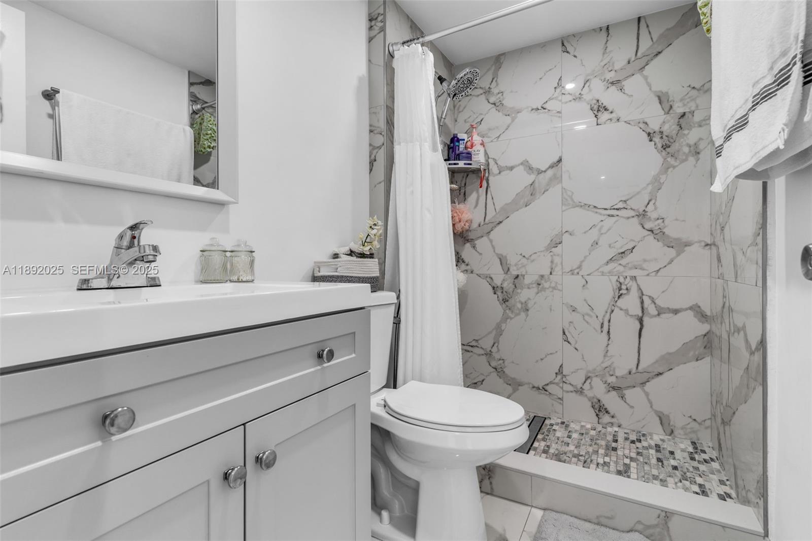 9310 Fontainebleau Boulevard 201, Miami, FL 33172 photo 25