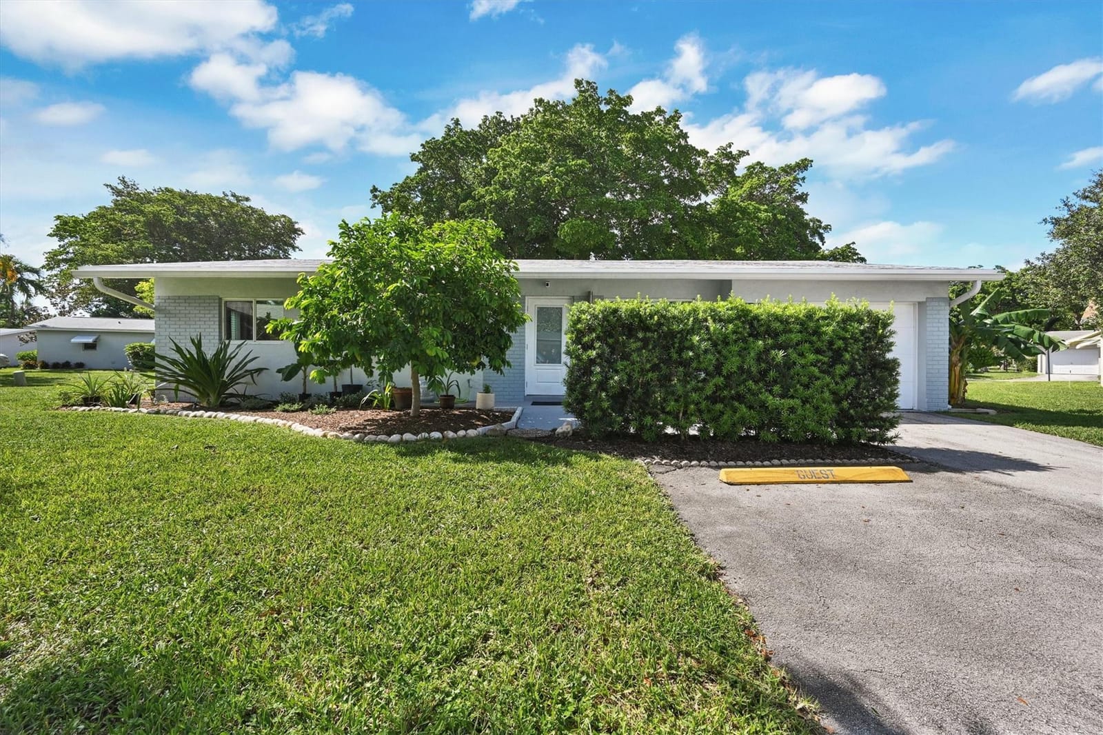 2512 SW Natura Boulevard, Deerfield Beach, FL 33441
