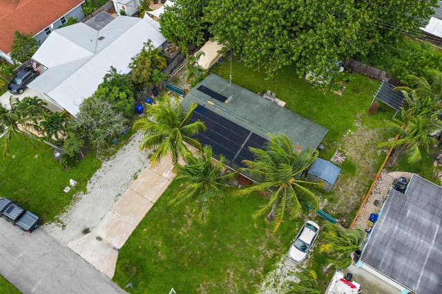 1007 Pottawatomie Street, Jupiter, FL 33458