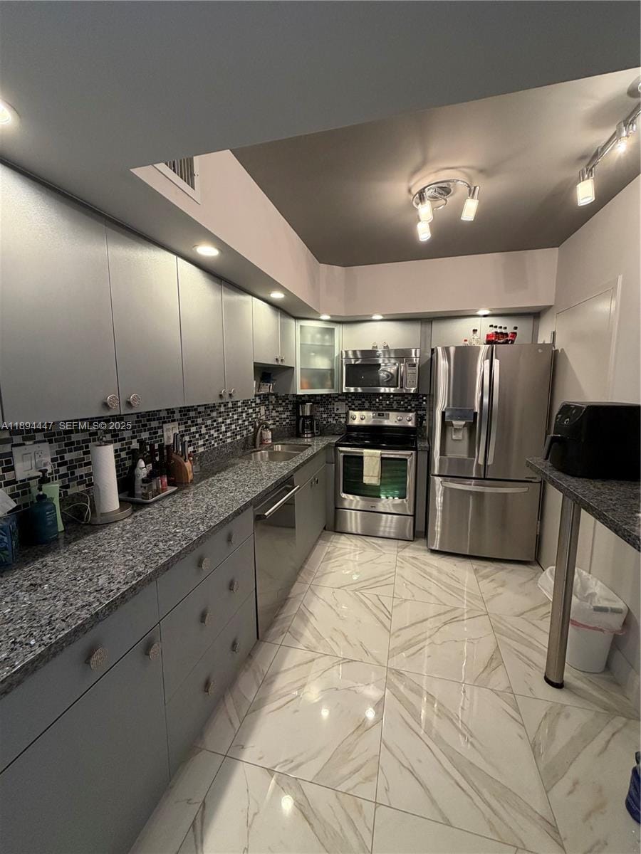 300 Bayview Drive 2014, Sunny Isles Beach, FL 33160