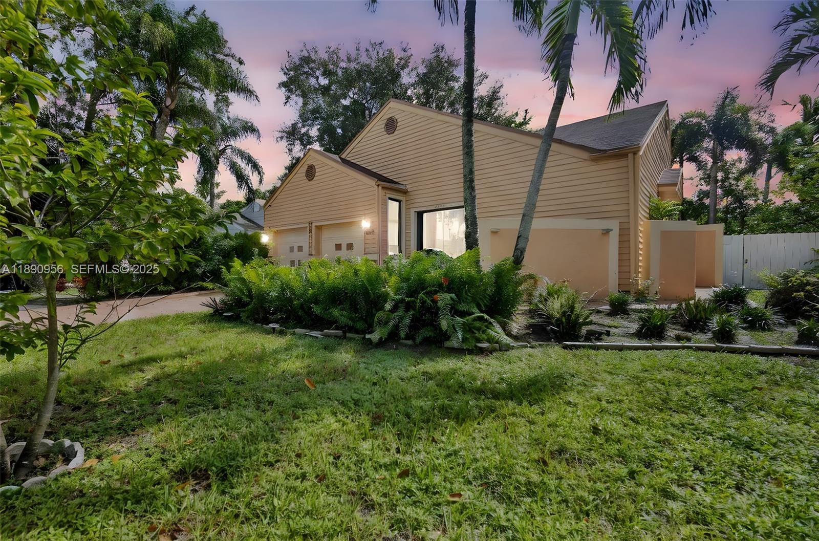 8330 SW 12th Street, Pembroke Pines, FL 33025