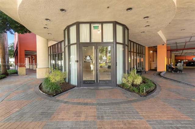 110 N Federal Highway 909, sold in Waverly At Las Olas Condo, Fort Lauderdale, FL