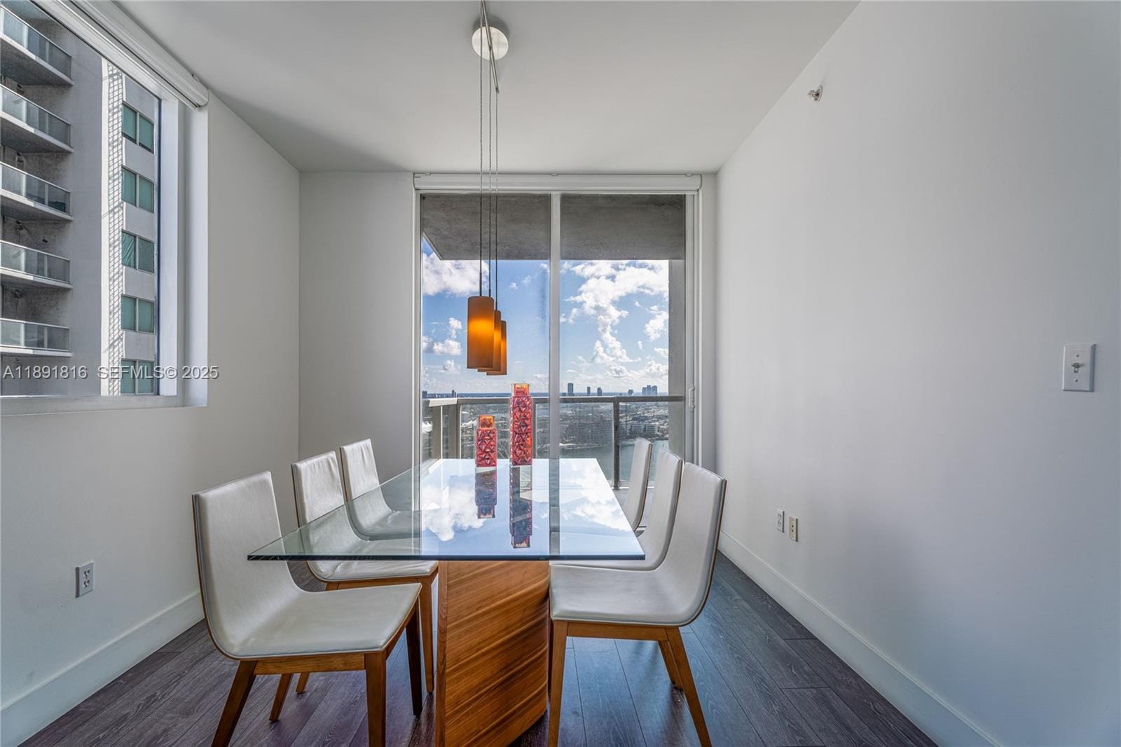 253 NE 2nd Street 3203, Miami, FL 33132 photo 11