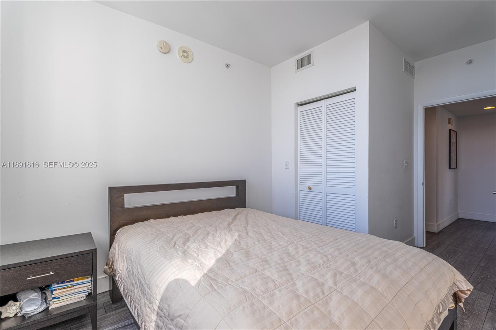 253 NE 2nd Street 3203, Miami, FL 33132 photo 16
