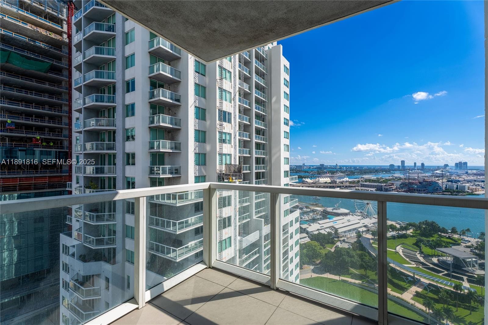 253 NE 2nd Street 3203, Miami, FL 33132 photo 24