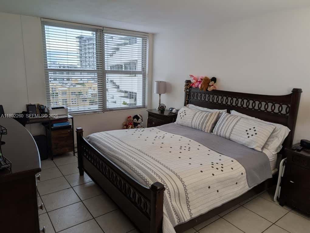 2899 Collins Avenue 736, Miami Beach, FL 33140 photo 17