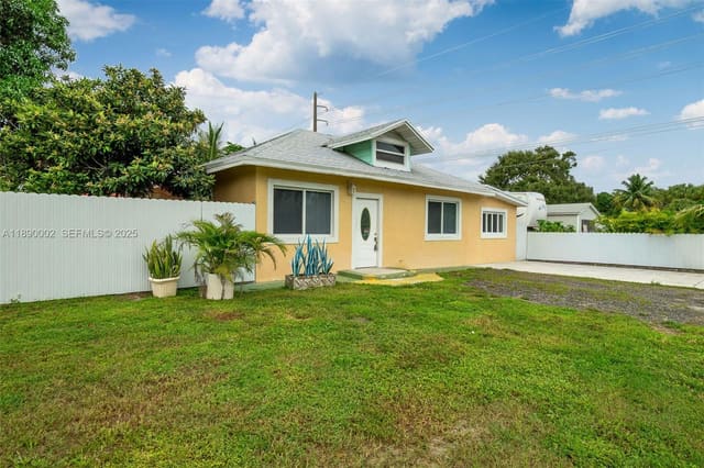 521 S Florida Mango Road, sold in Palm Acres Estates Add 2, West Palm Beach, FL