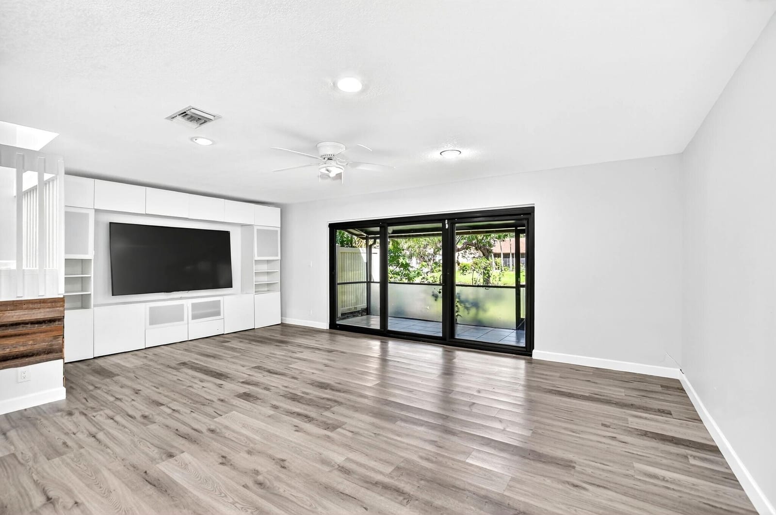 2219 NW 45 Avenue — photo 3