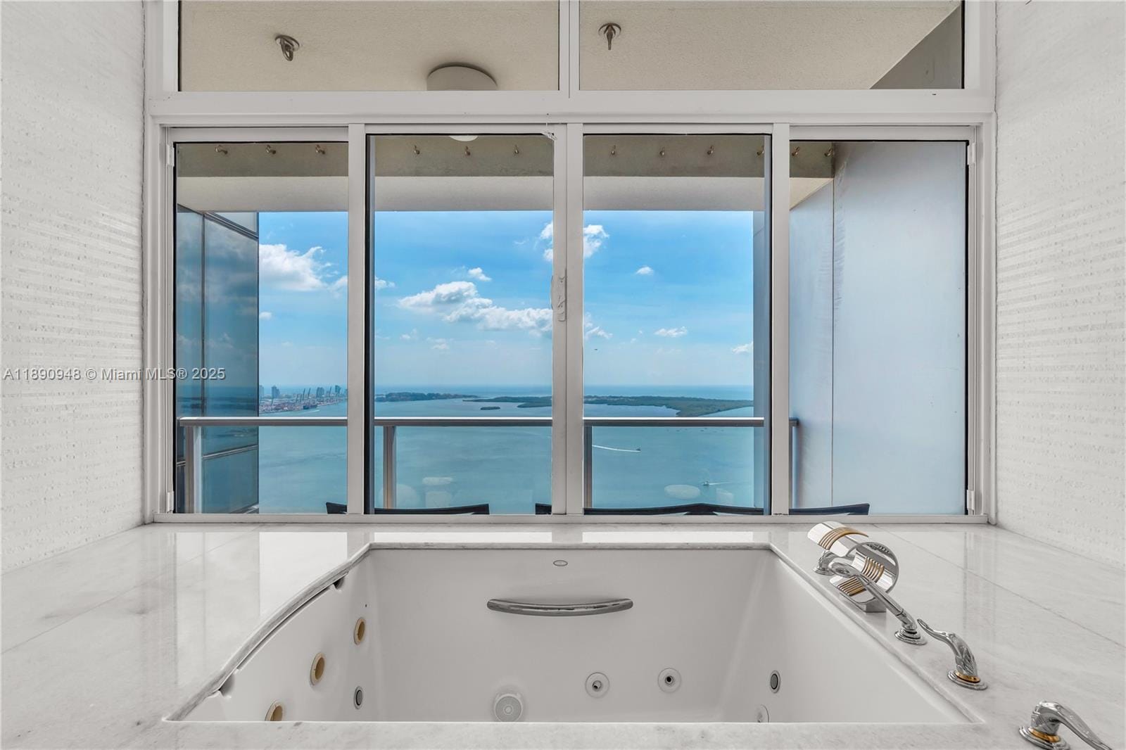1425 Brickell Avenue 54DEF, Miami, FL 33131 photo 16