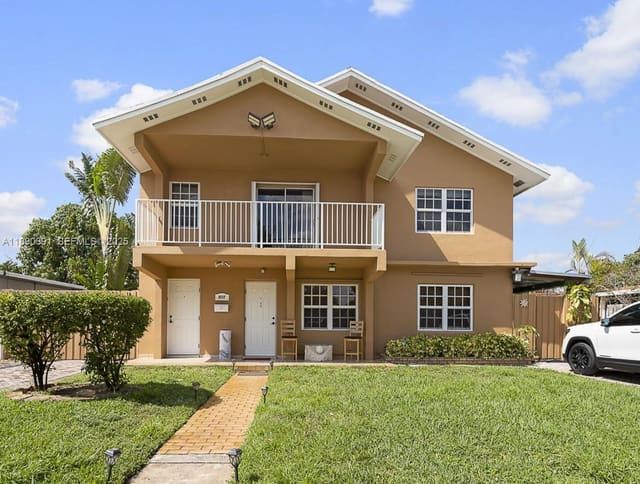911 E 14th Place, sold in Sun-Tan Village Sec 4, Hialeah, FL