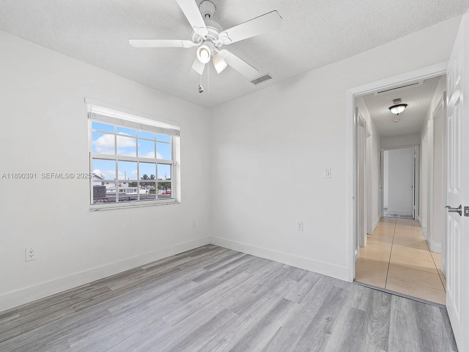 911 E 14th Place, Hialeah, FL 33010 photo 17