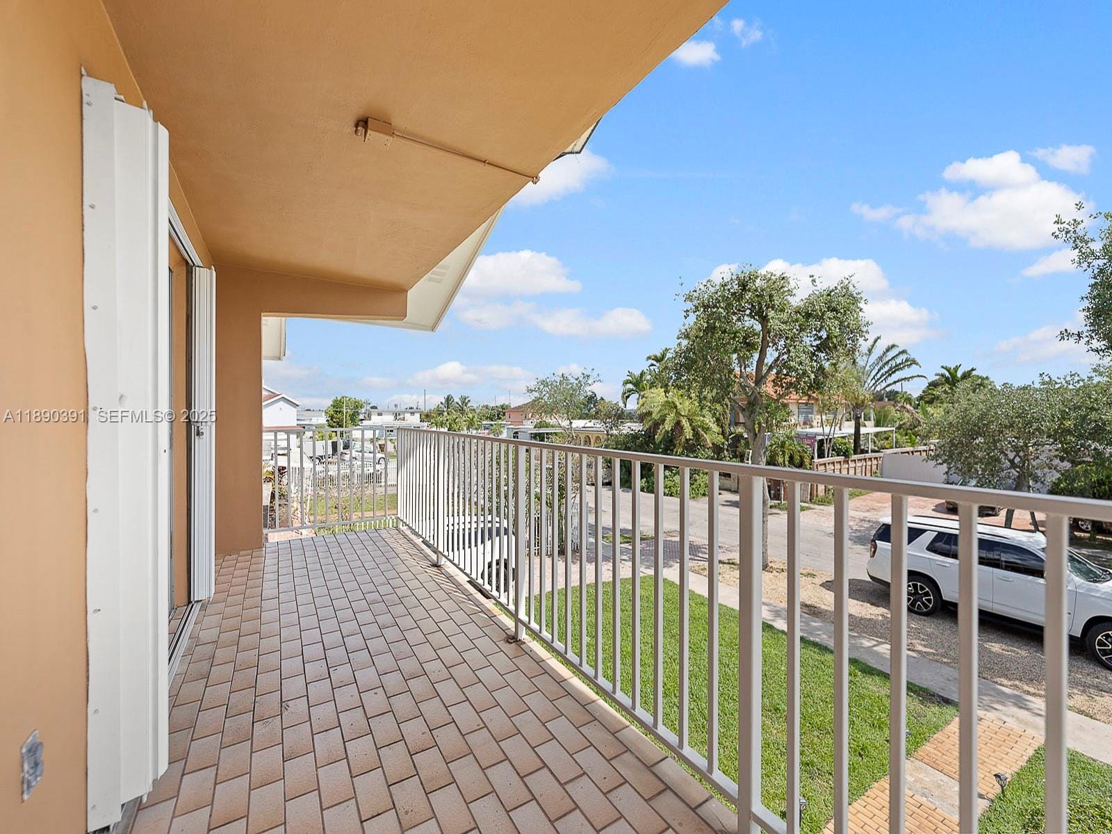 911 E 14th Place, Hialeah, FL 33010 photo 27