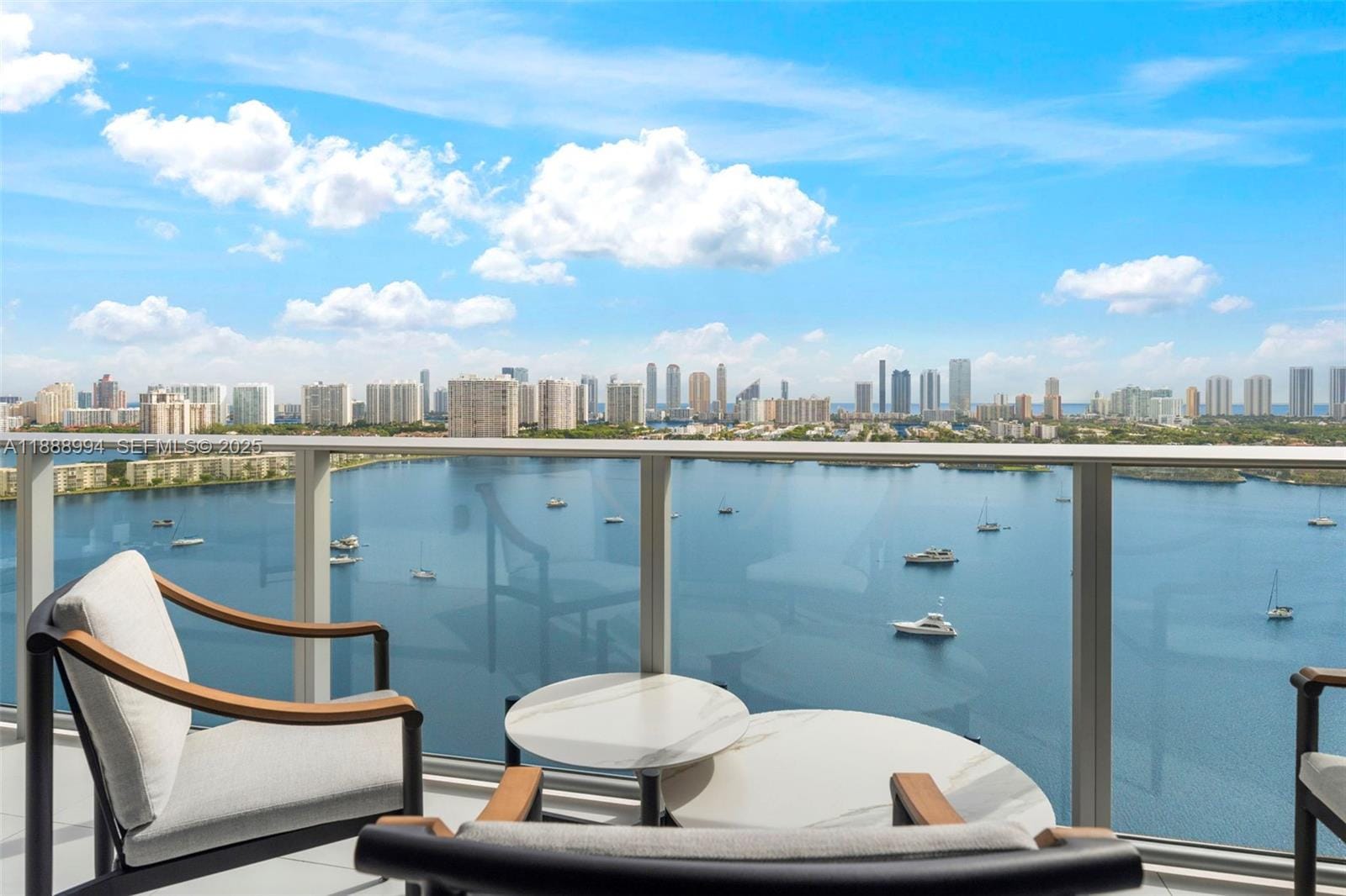 17111 Biscayne Boulevard 2109, North Miami Beach, FL 33160