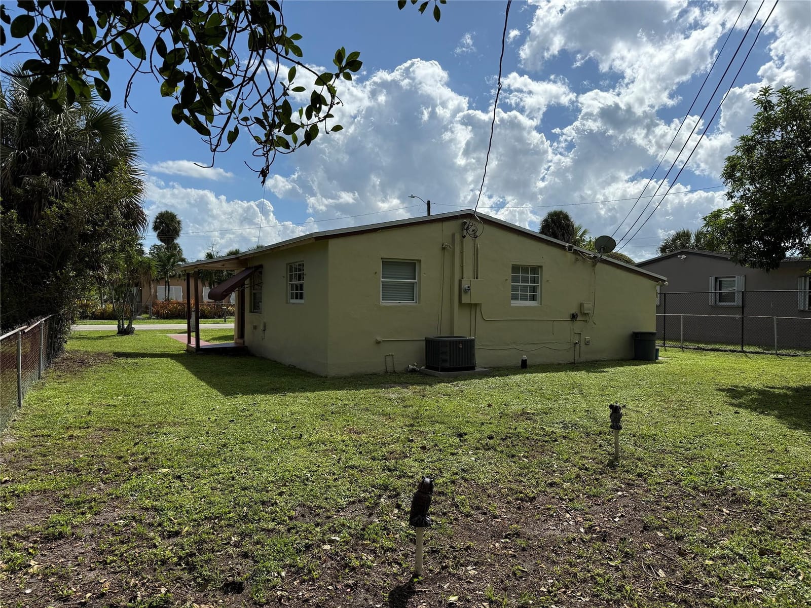 3371 NW 8th Court — photo 4