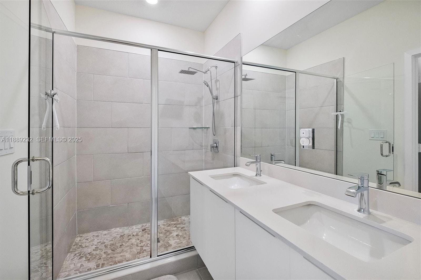 8374 Central Park Boulevard — photo 12