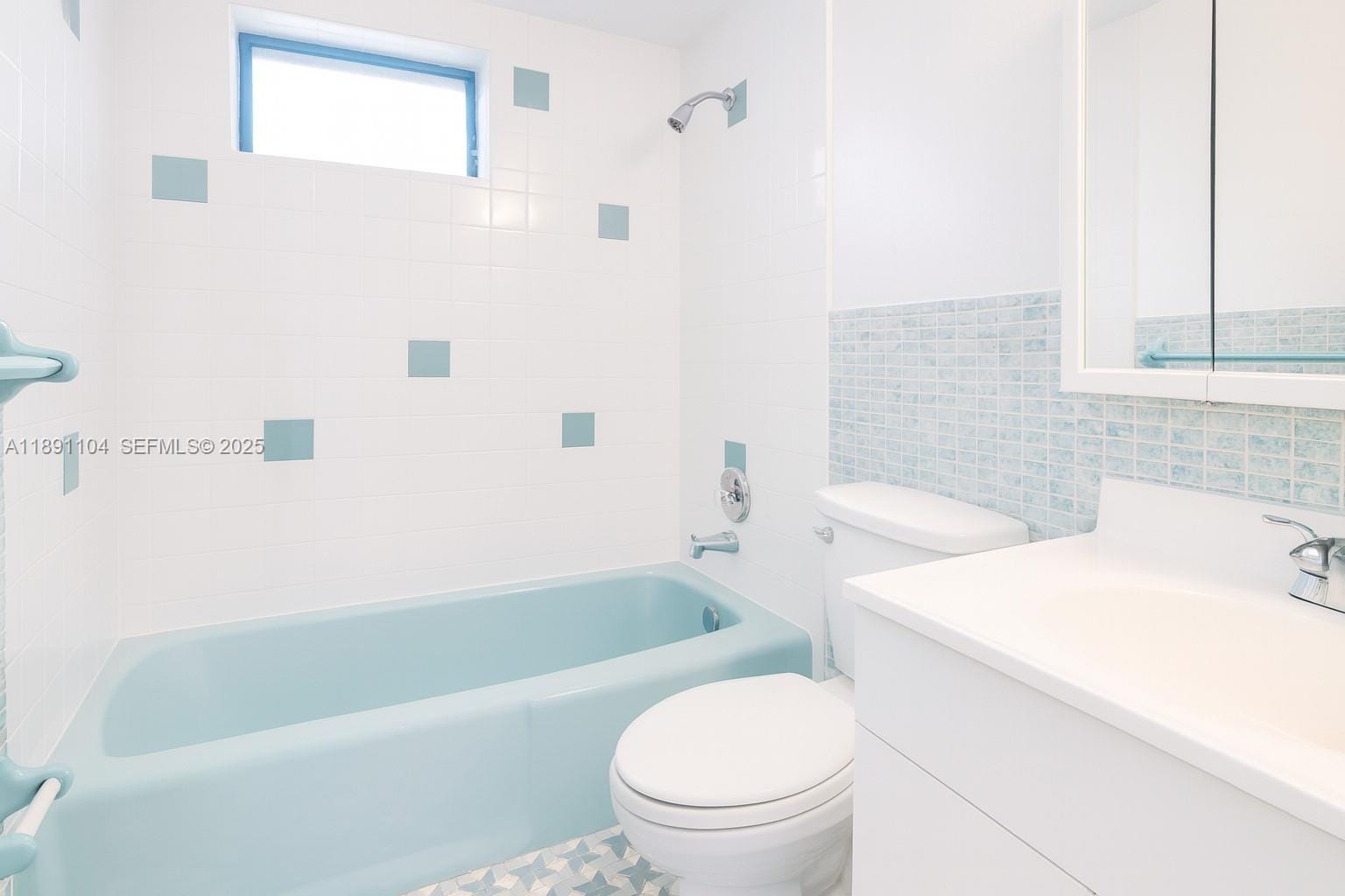 1662 Lincoln Court 402 — photo 8