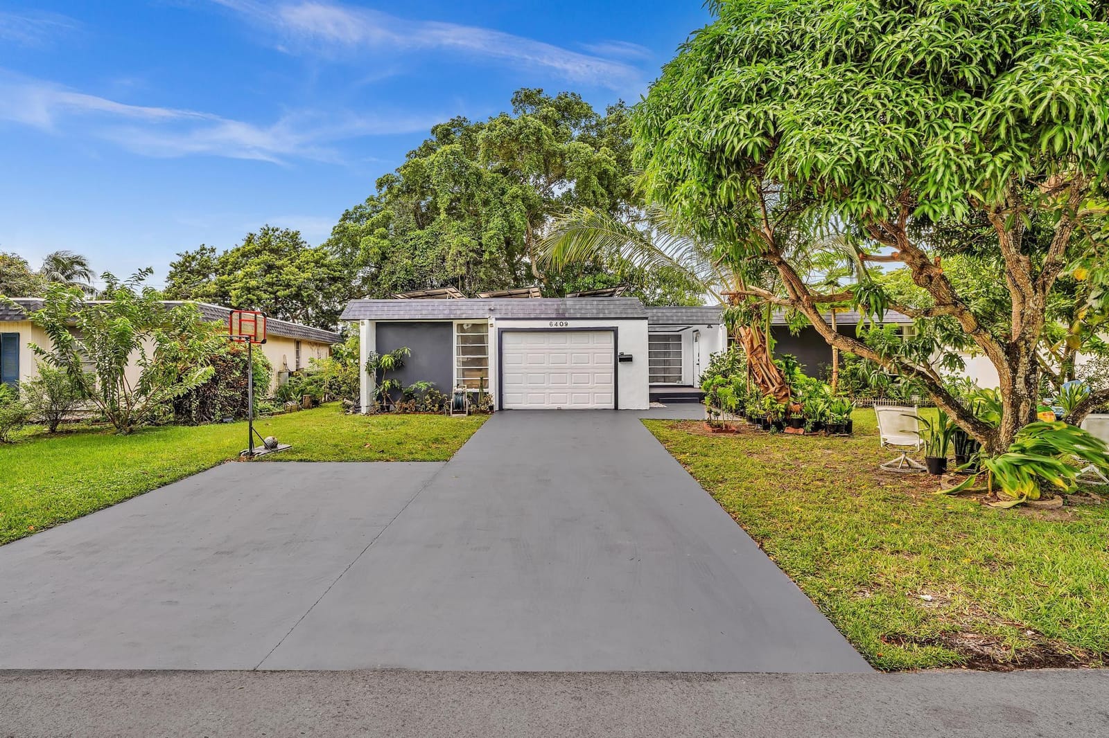 6409 NW 72nd Avenue, Tamarac, FL 33321