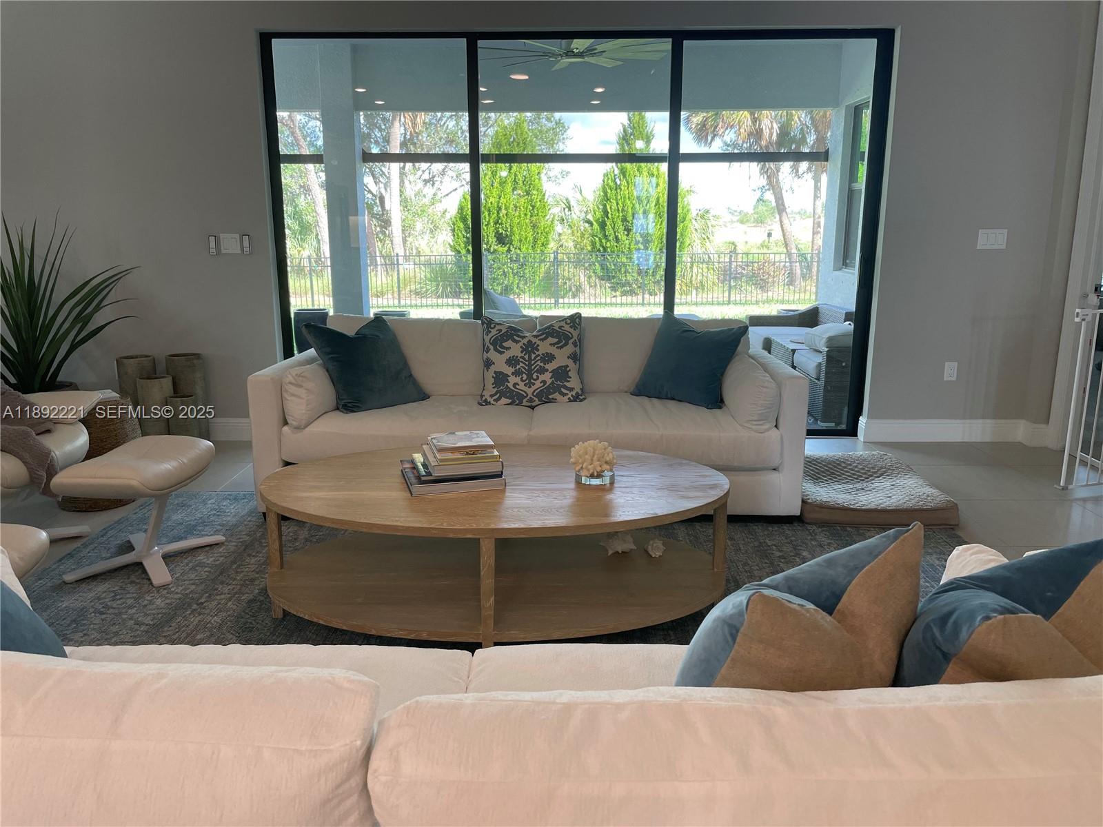 4960 Surfside Circle — photo 12