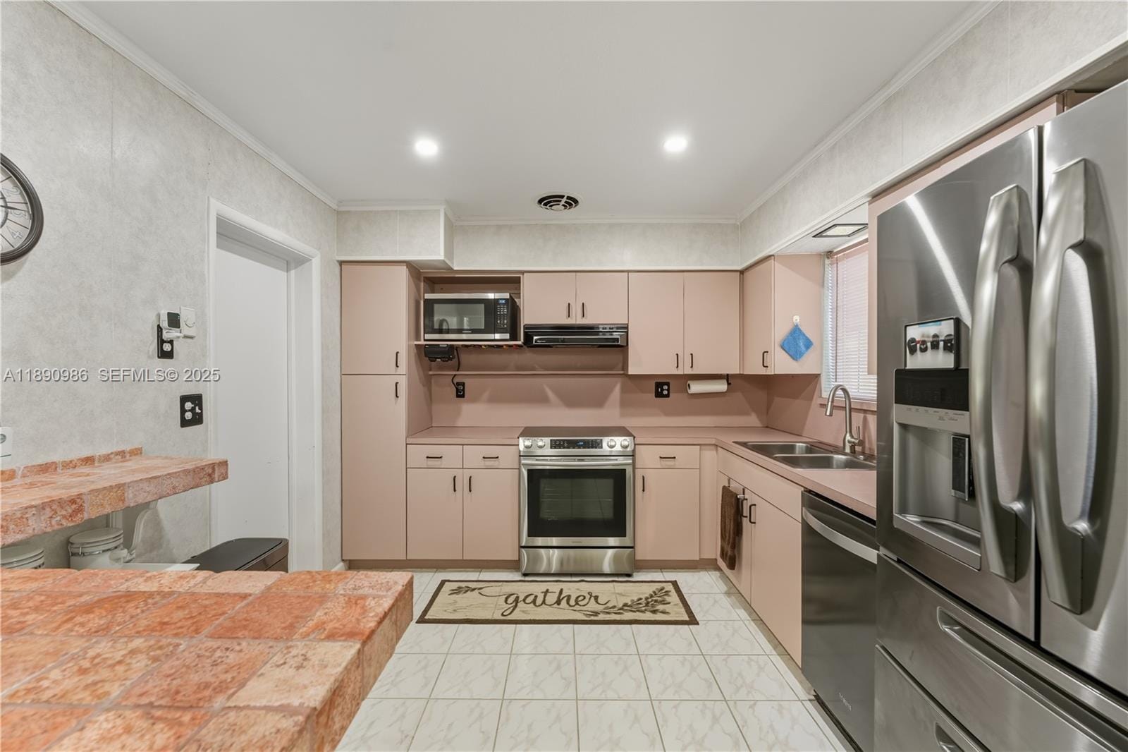 1007 N Golf Drive, Hollywood, FL 33021 photo 12