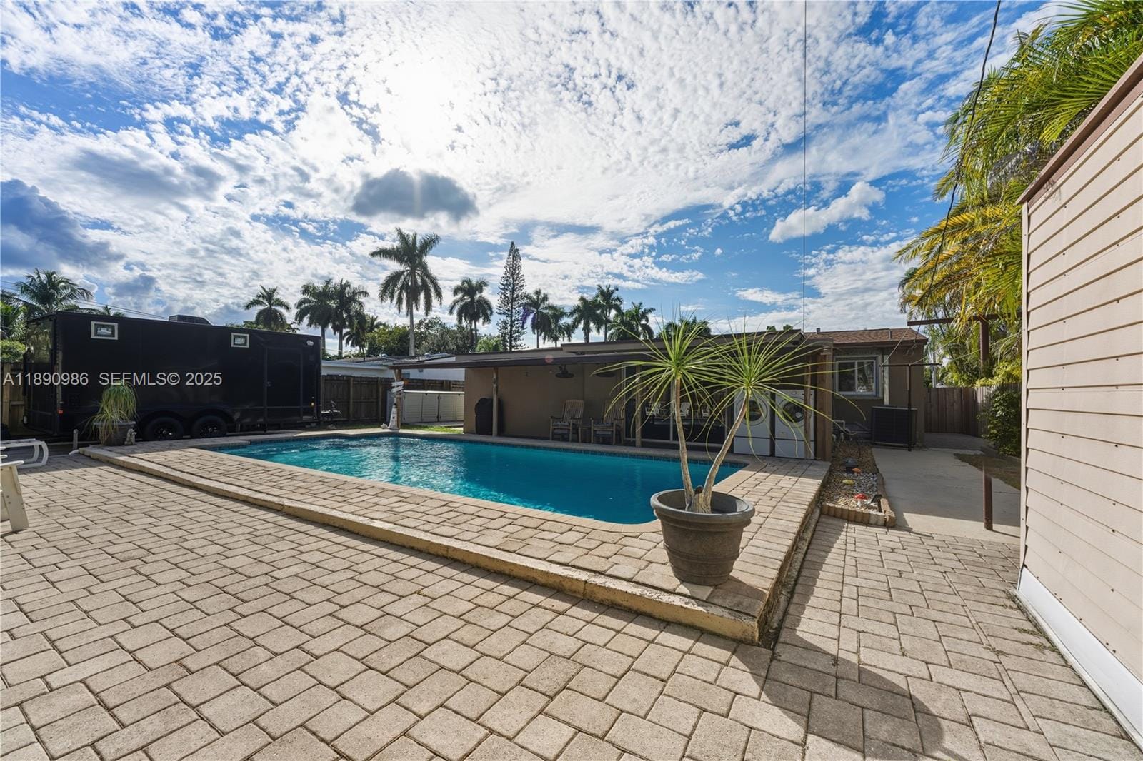 1007 N Golf Drive, Hollywood, FL 33021 photo 19