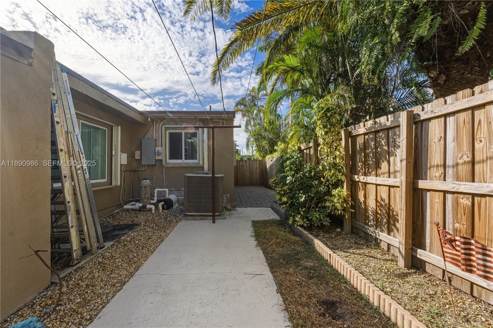 1007 N Golf Drive, Hollywood, FL 33021 photo 22