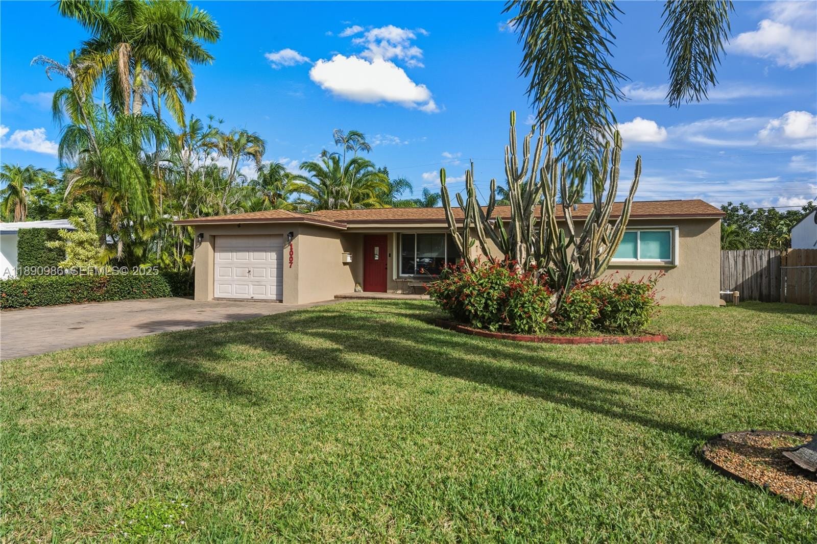 1007 N Golf Drive, Hollywood, FL 33021 photo 4