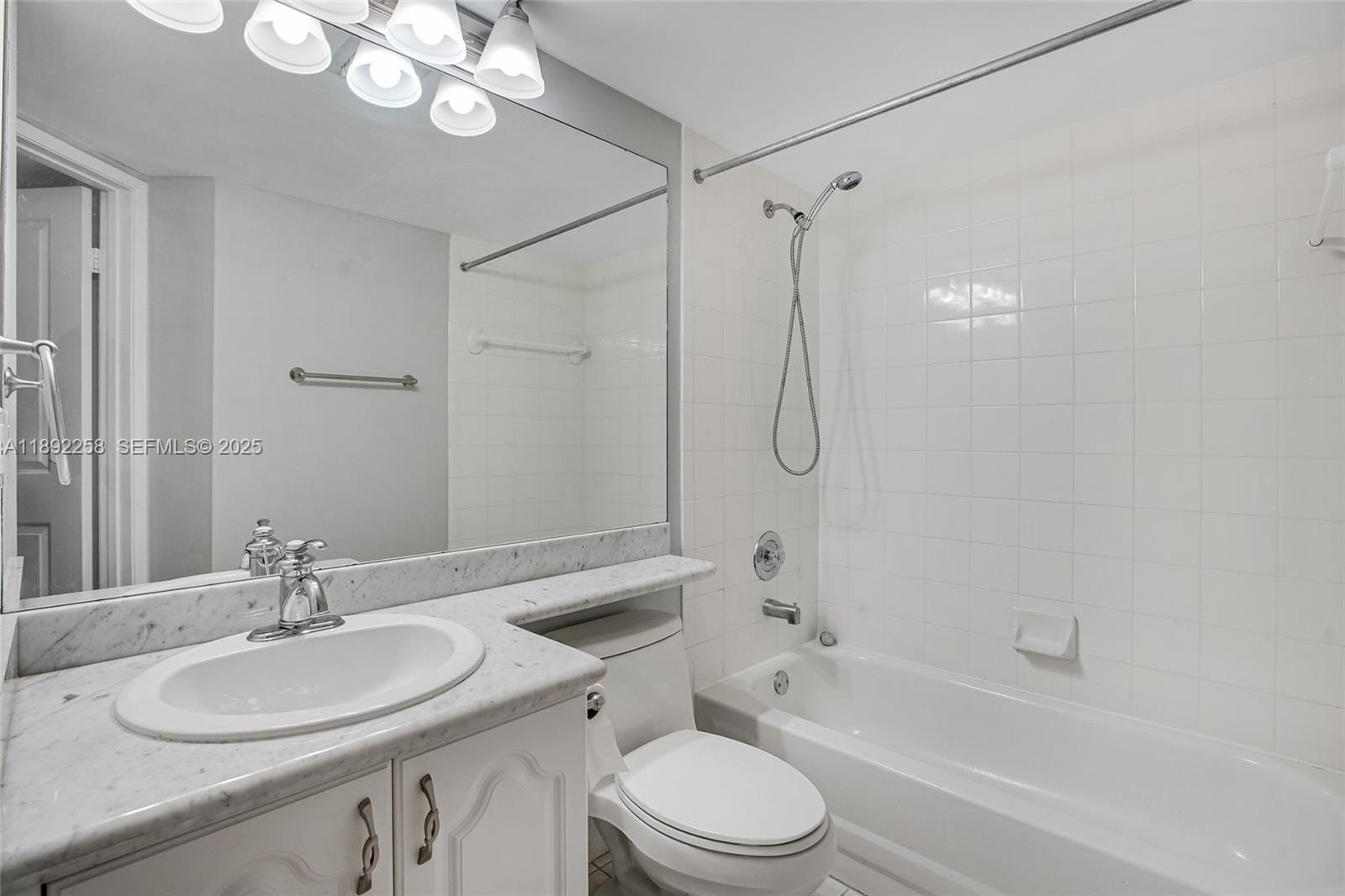 2351 Douglas Road 604, Miami, FL 33145 photo 18