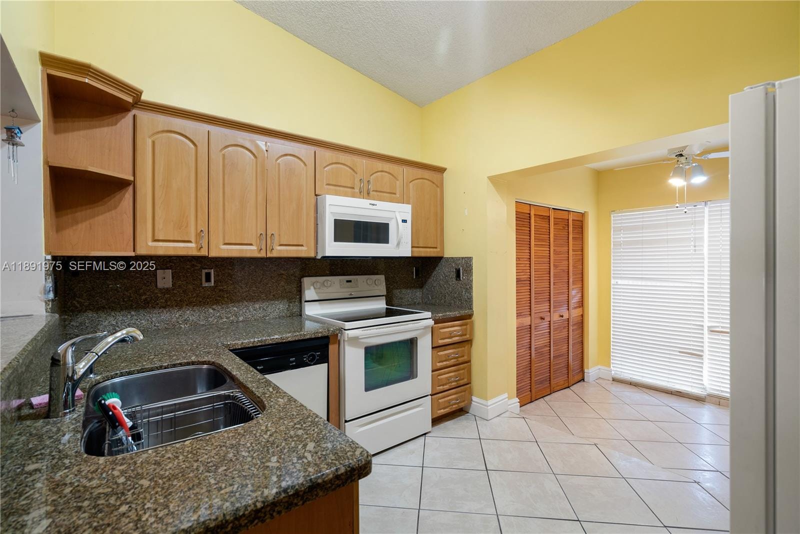 11492 SW 148th Path, Miami, FL 33196 photo 6