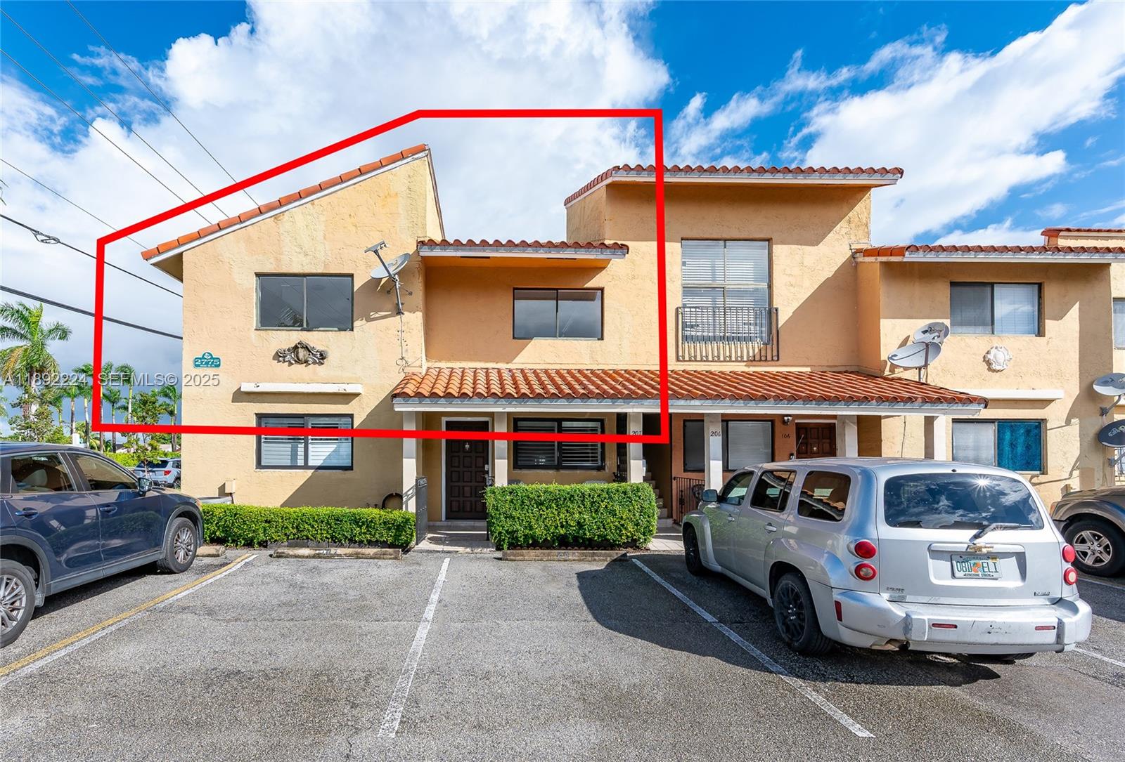 2775 W 61st Place 207, Hialeah, FL 33016, Hialeah