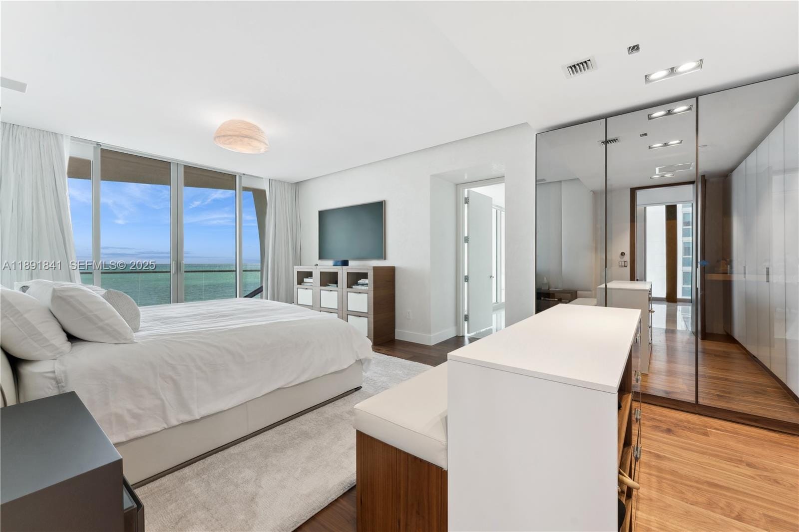 16901 Collins Avenue 805 — photo 11