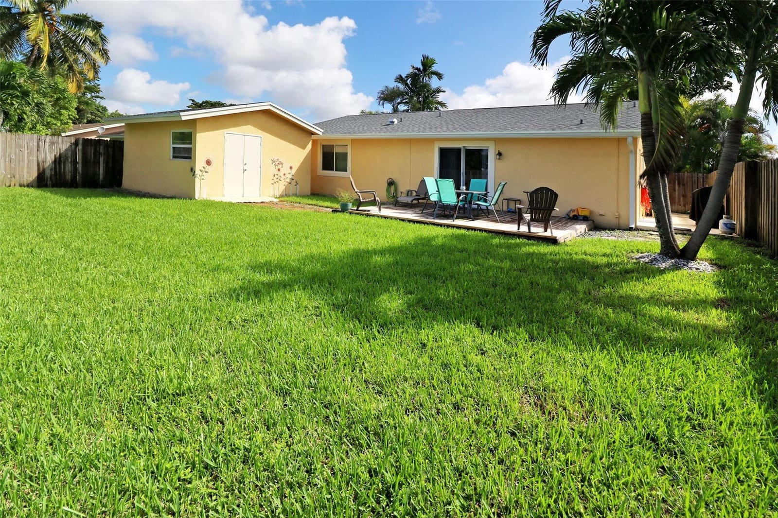 719 SW 79th Avenue, North Lauderdale, FL 33068 photo 14