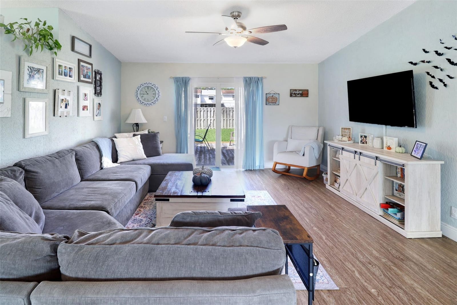 719 SW 79th Avenue, North Lauderdale, FL 33068 photo 3
