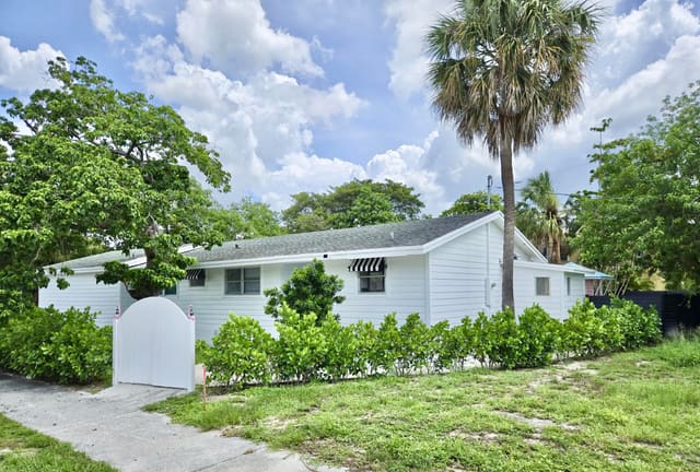917 Market Street, sold in Bonnyview Add 2, West Palm Beach, FL