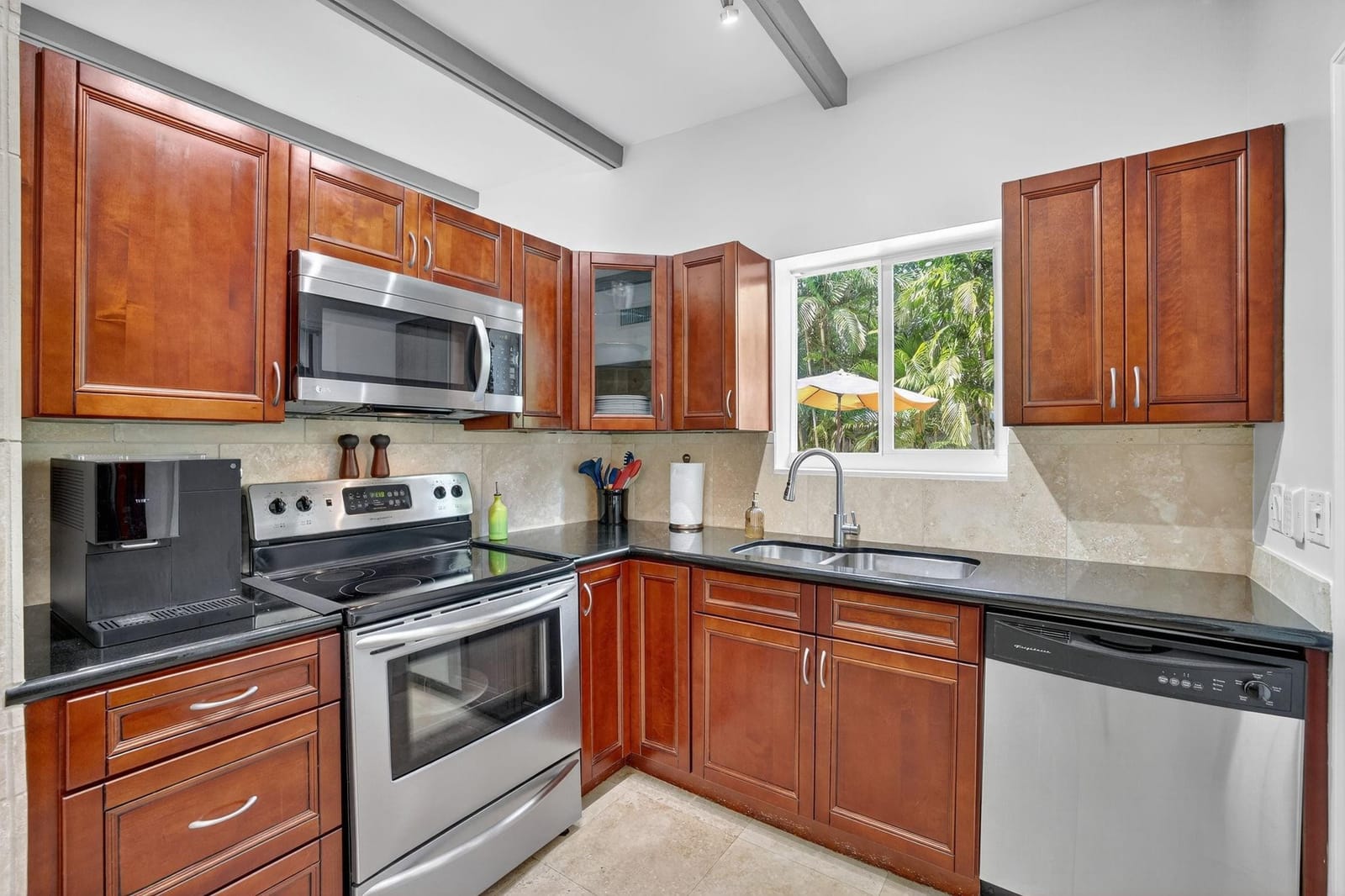 2625 NE 16th Avenue, Wilton Manors, FL 33334 photo 14
