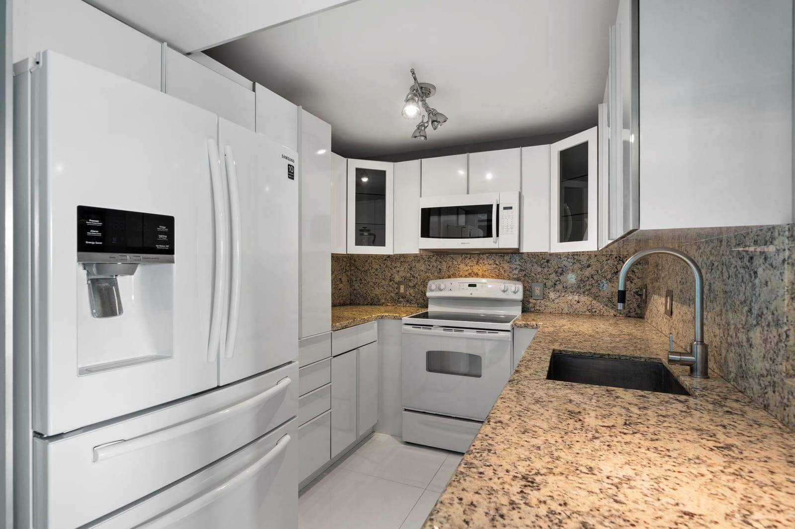 3625 N Country Club Drive 1208 — photo 10