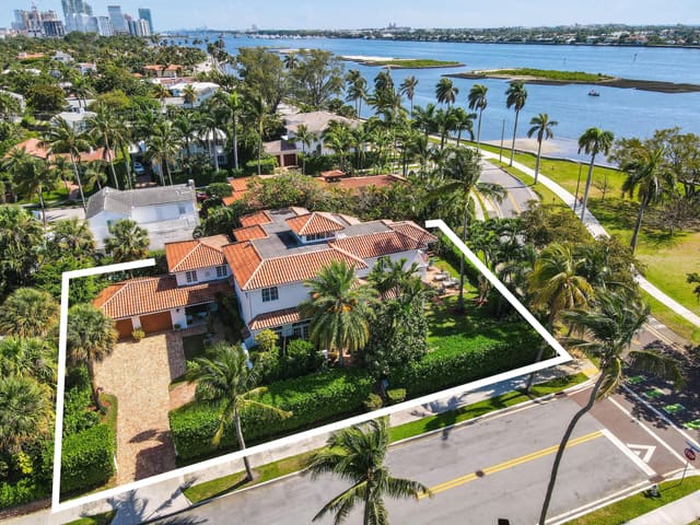 201 Avila Road, sold in El Cid Court, West Palm Beach, FL