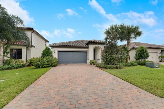 534 SE Crathes Street, sold in Veranda Gardens, Port St Lucie, FL
