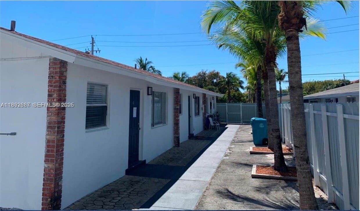 401 SE 23rd Avenue, Boynton Beach, FL 33435