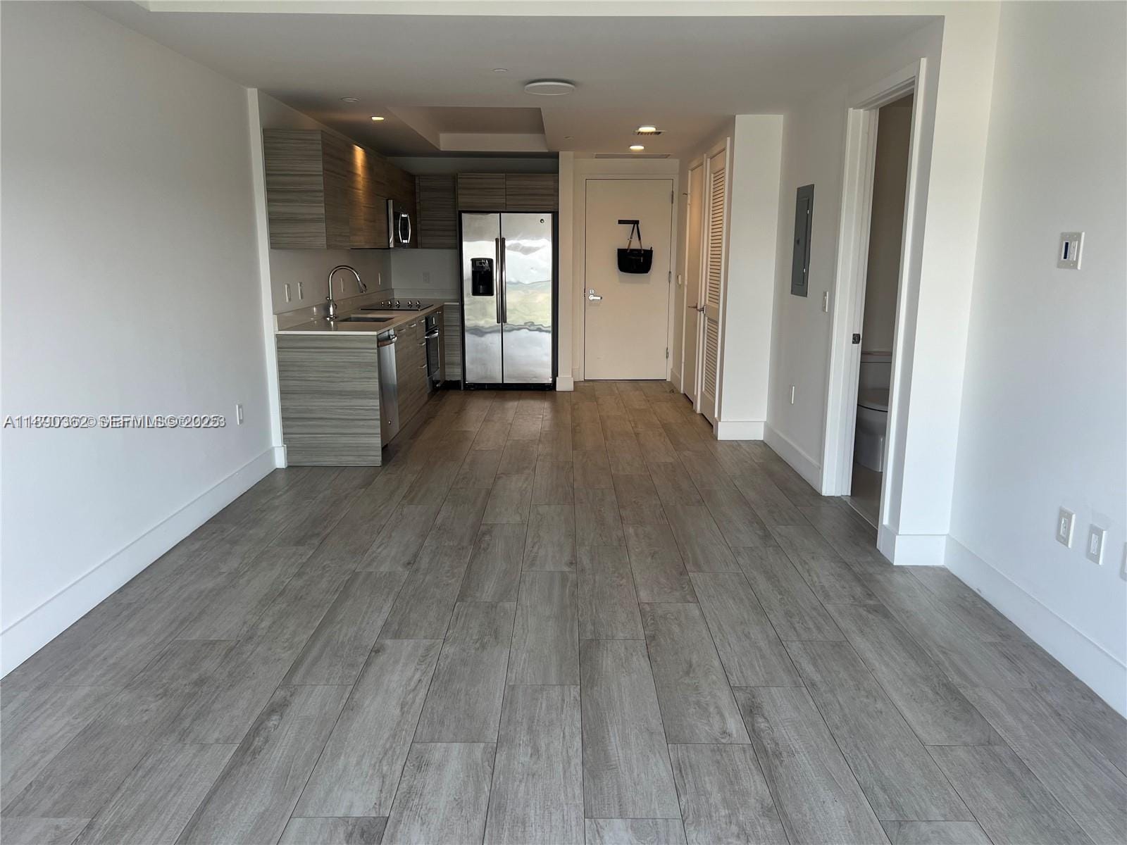 121 NE 34th Street 1610 — photo 8