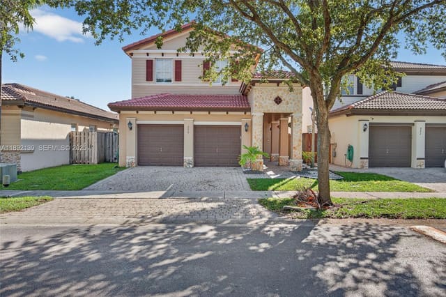379 NE 25th Terrace, sold in Atlantis At Oasis, Homestead, FL